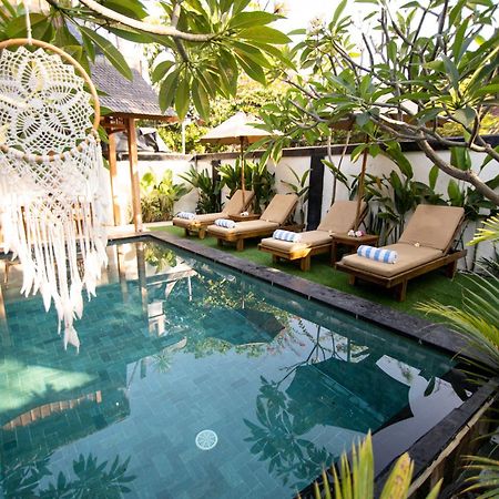 Rumah Singa - Holistic Healing Retreat ギリ・アイル エクステリア 写真