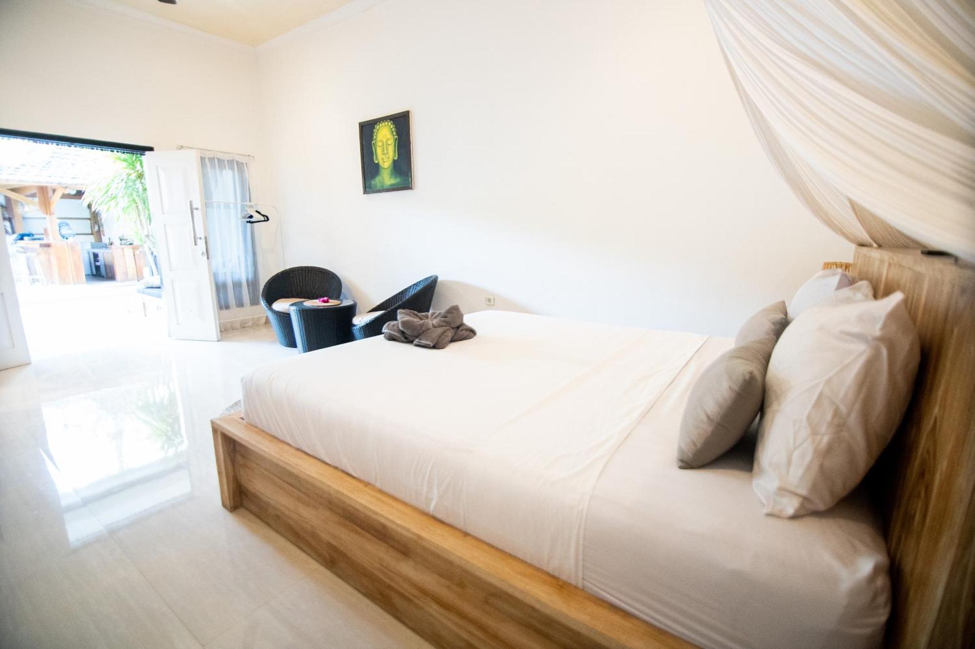 Rumah Singa - Holistic Healing Retreat ギリ・アイル エクステリア 写真