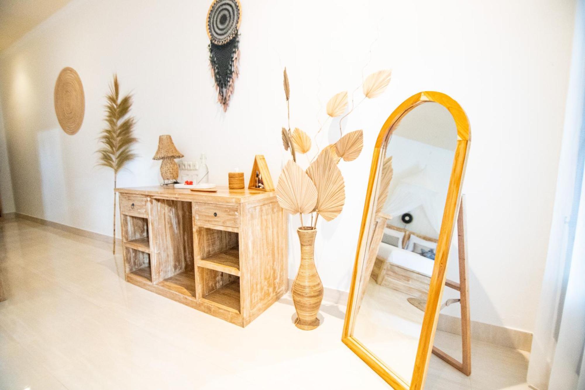 Rumah Singa - Holistic Healing Retreat ギリ・アイル エクステリア 写真