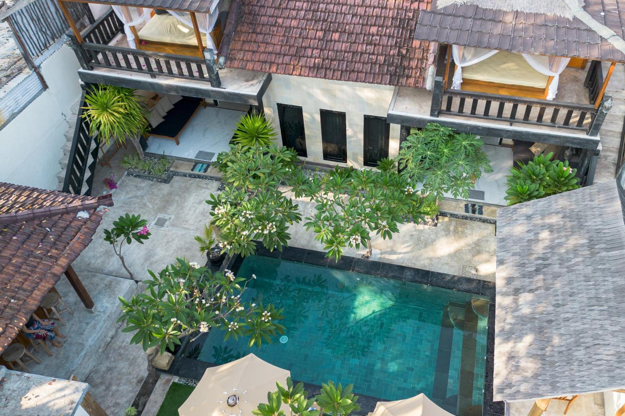 Rumah Singa - Holistic Healing Retreat ギリ・アイル エクステリア 写真