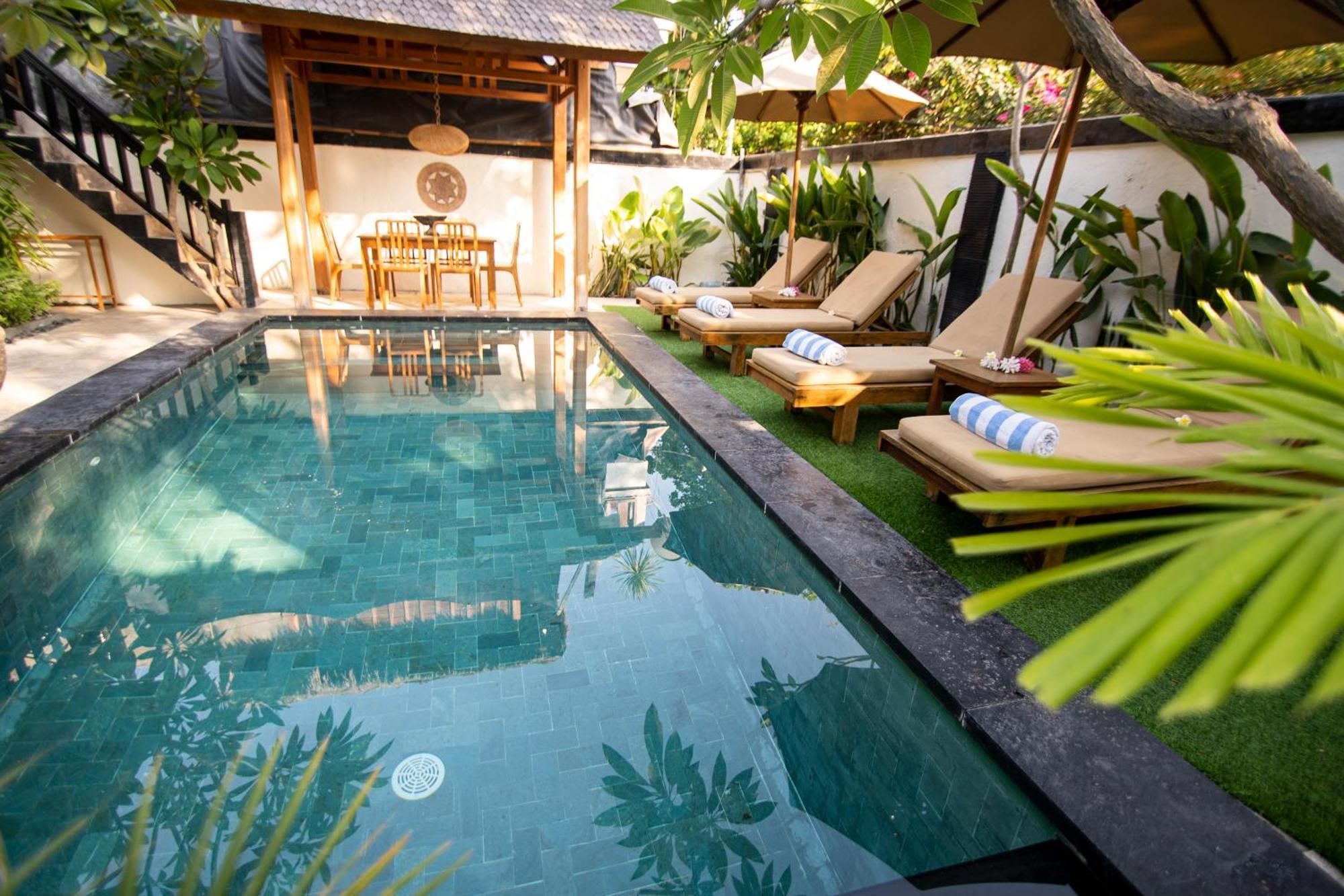 Rumah Singa - Holistic Healing Retreat ギリ・アイル エクステリア 写真
