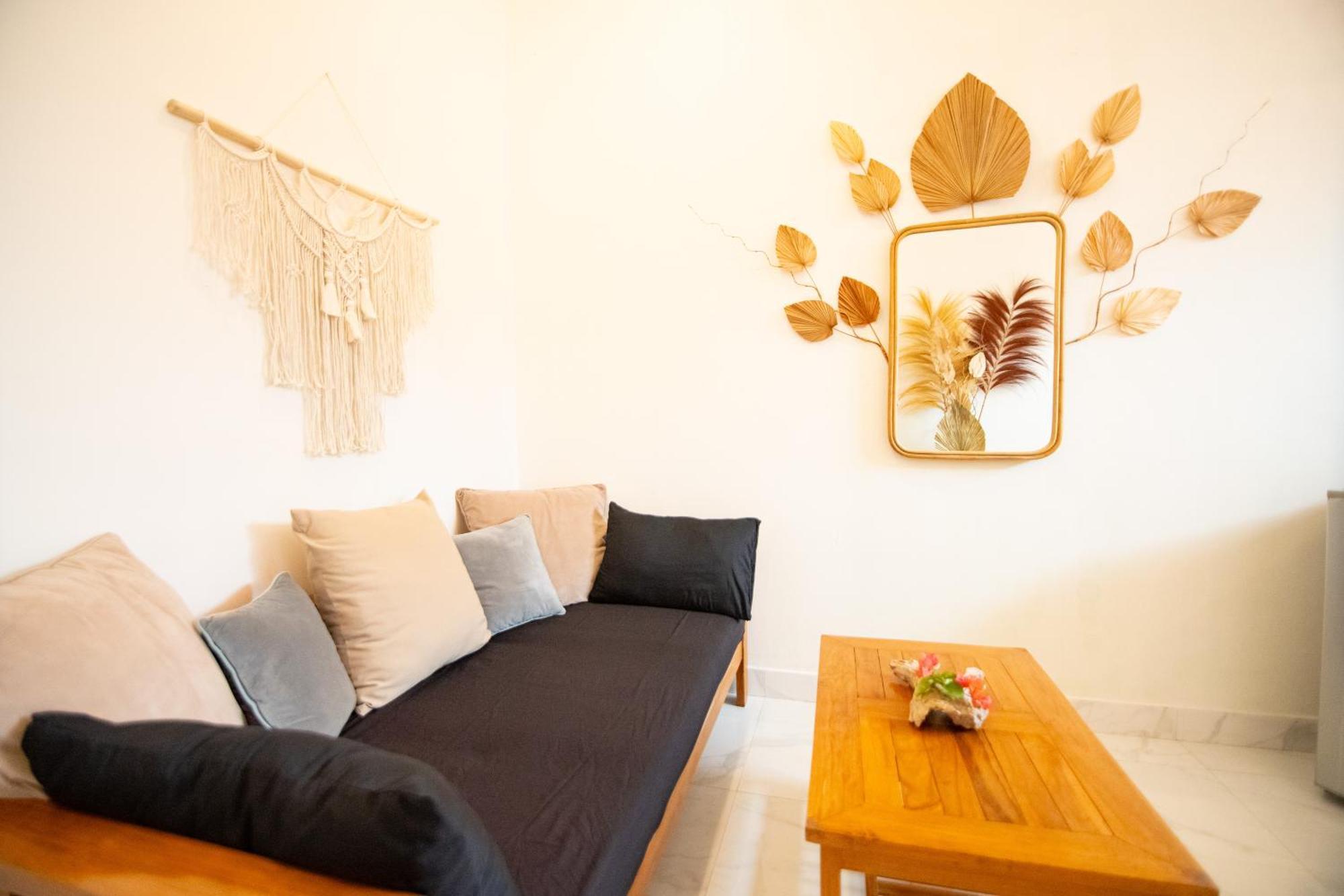 Rumah Singa - Holistic Healing Retreat ギリ・アイル エクステリア 写真