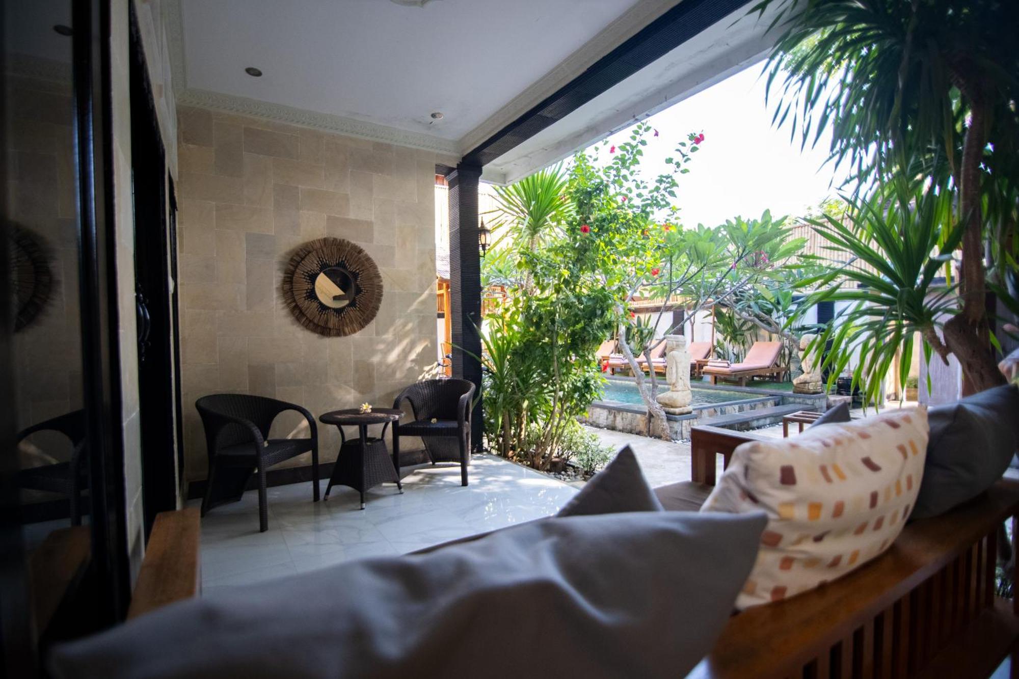 Rumah Singa - Holistic Healing Retreat ギリ・アイル エクステリア 写真